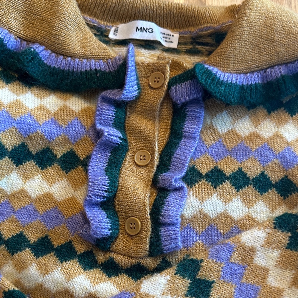 Patterned Knit Sweater with Ruffle Collar - Picture 3 of 4